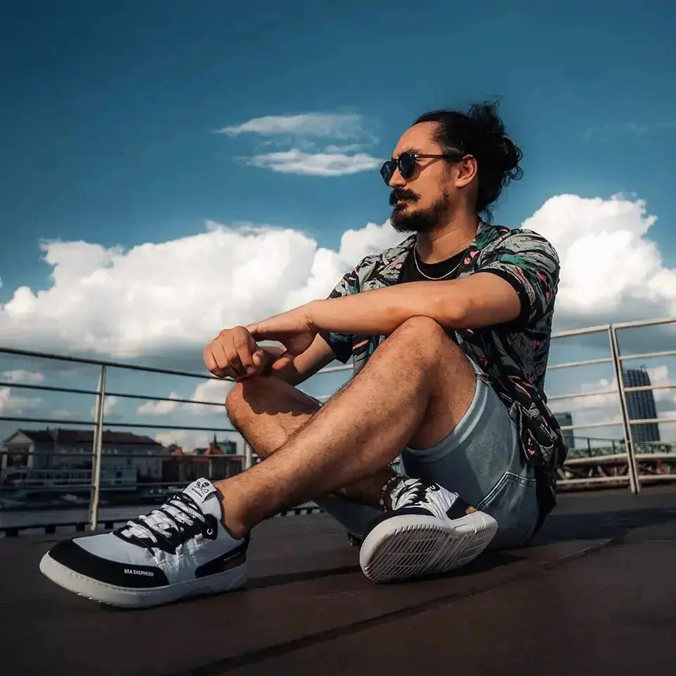 Barebarics - Revive X Sea Shepherd Orca - Zapatillas barefoot unisex blanco y negro