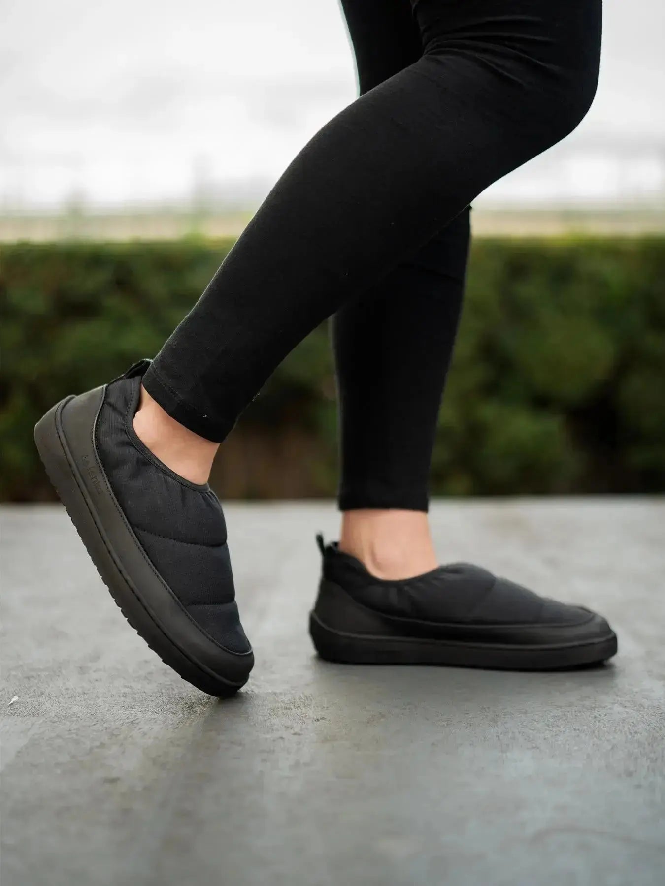 Be Lenka - Nimbus All Black - Calzado slip-on