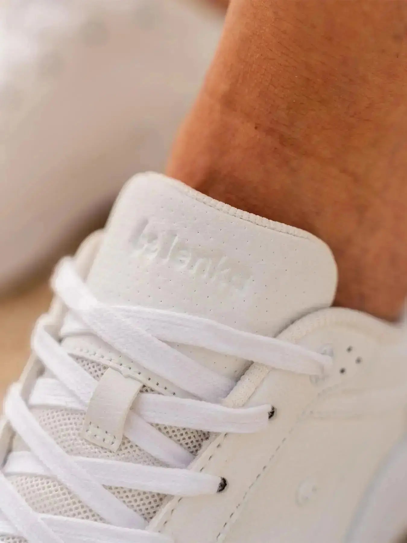 Be Lenka - Sydney All White - Zapatillas barefoot de transición para mujer blancas
