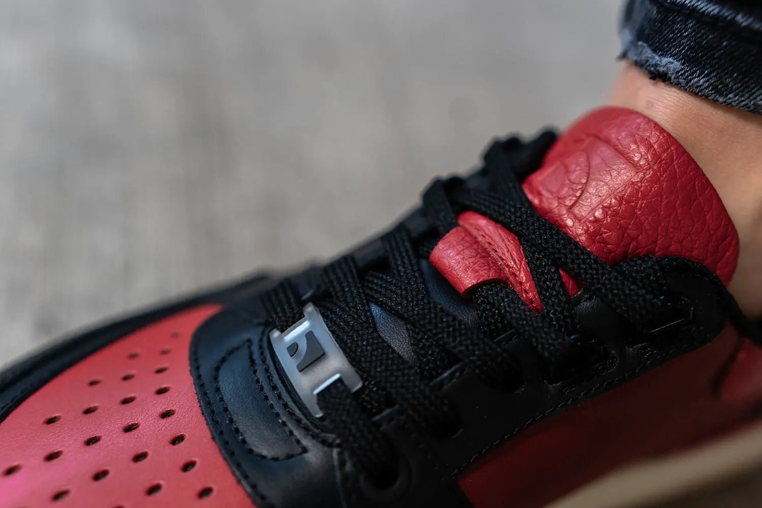 Barebarics - Wave Black & Red - Zapatillas barefoot unisex negro y rojo