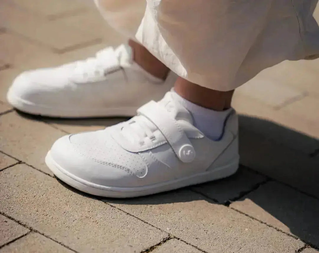 Be Lenka Kids - Scoot All White - Zapatillas colegiales barefoot infantiles blancas