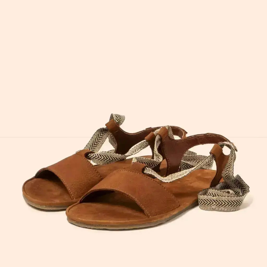 El Naturalista - Satya Cuero - Sandalias barefoot de cordones marrones para mujer