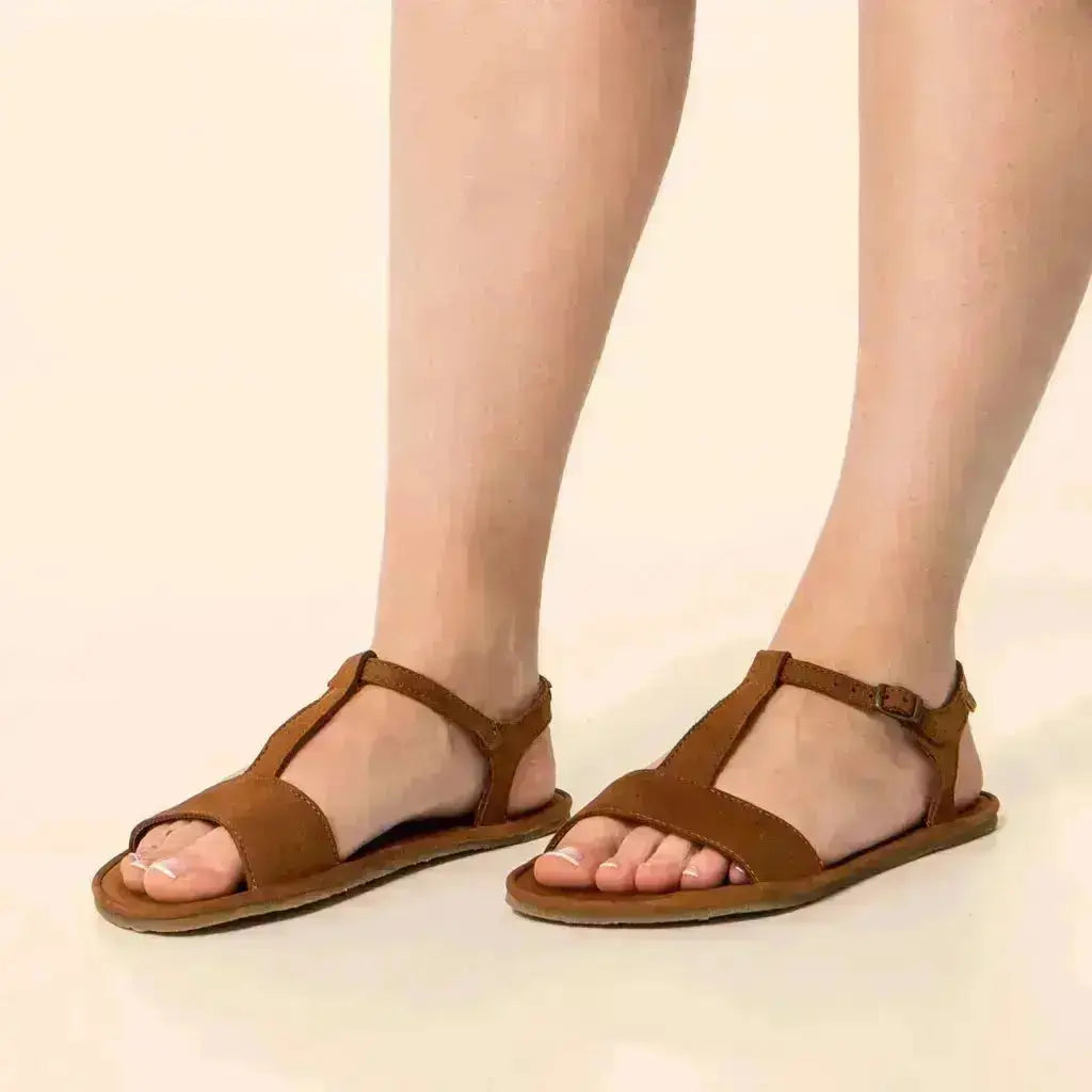 El Naturalista - Satya Cuero - Sandalias barefoot de nobuck marrones para mujer