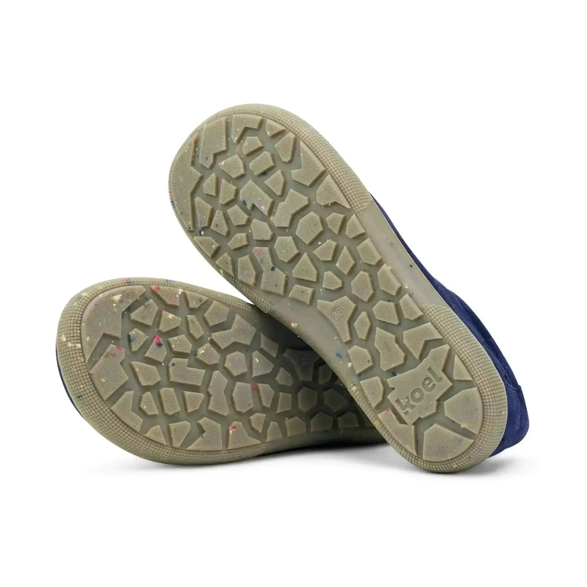 Koel - Fago Suede Navy - Mocassins barefoot "Wallabee"
