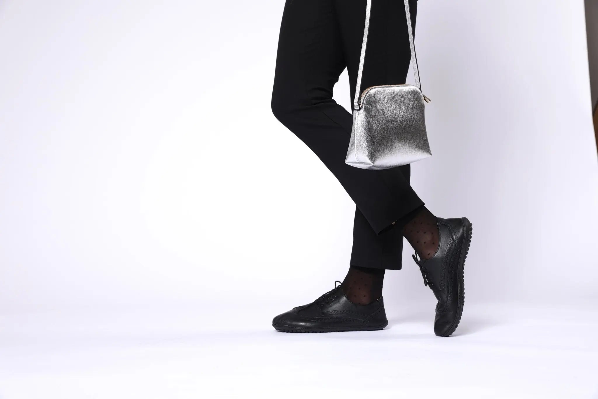 Leguano - Marilyn Schwarz - Zapatos Barefoot Elegantes de cuero