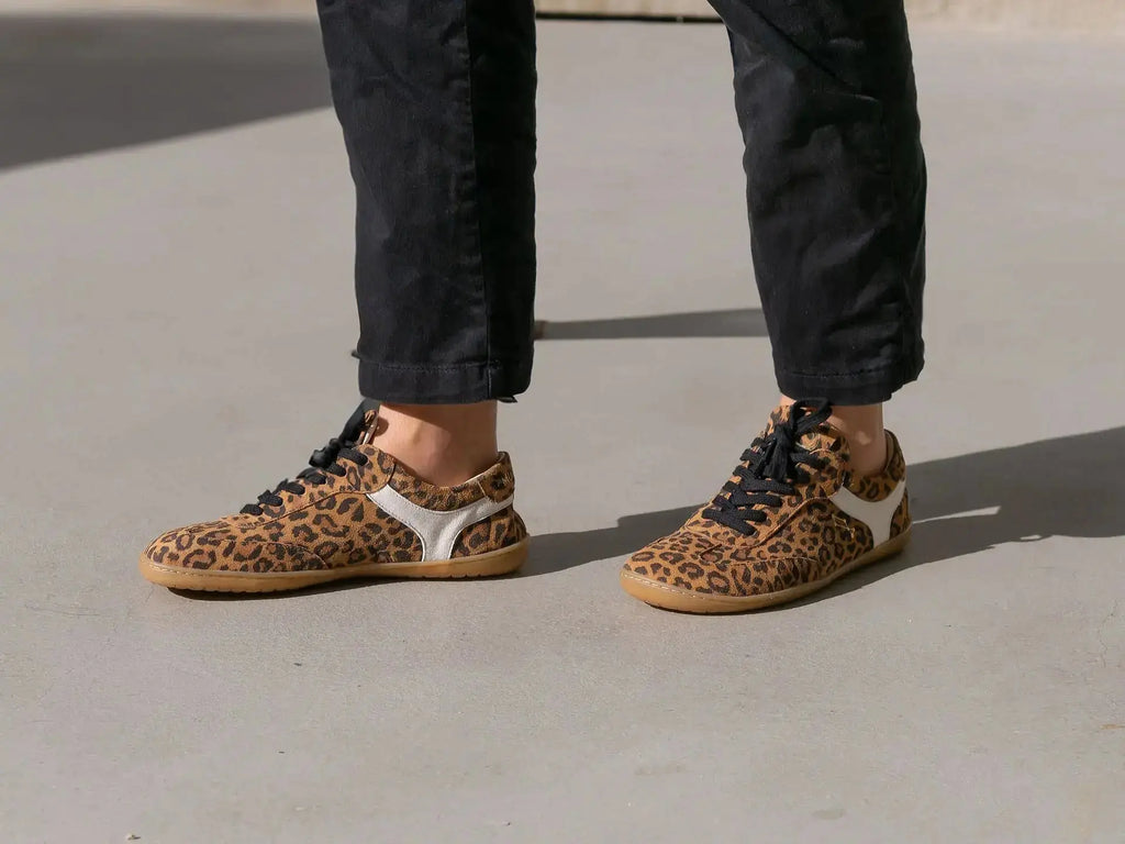 Mukishoes - Lyra Leo - Zapatillas barefoot de leopardo unisex