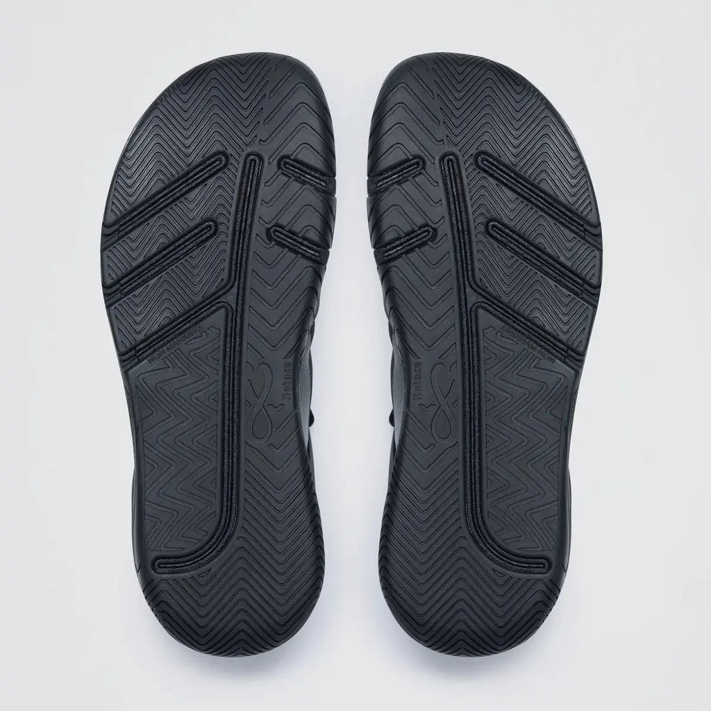 Notace Koto 1 Men Triple Black - Zapatillas barefoot de hombre para deportes de raqueta en pista negras  Cacles Barefoot