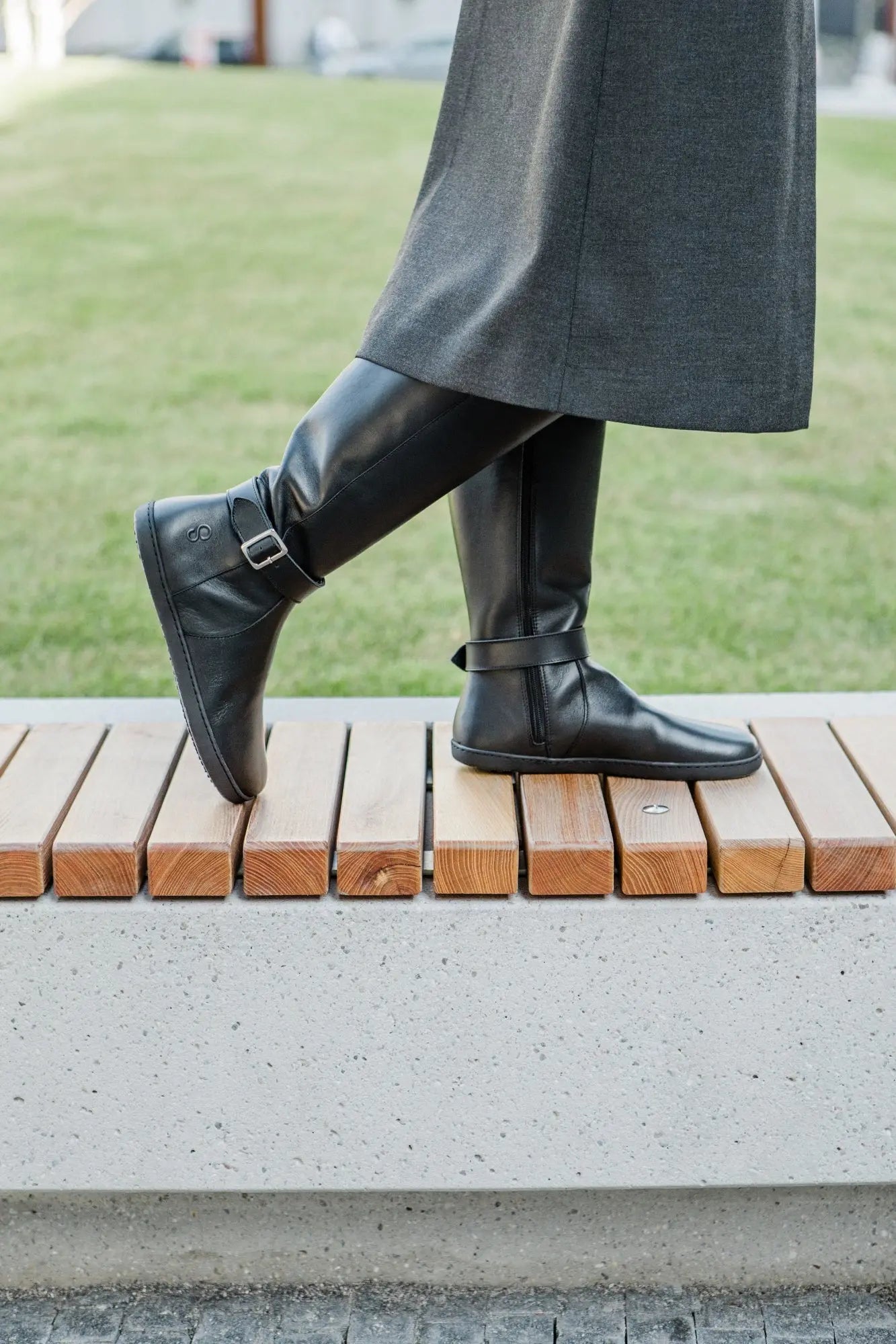 Shapen - Glam Knee Black Leather - Botas altas barefoot