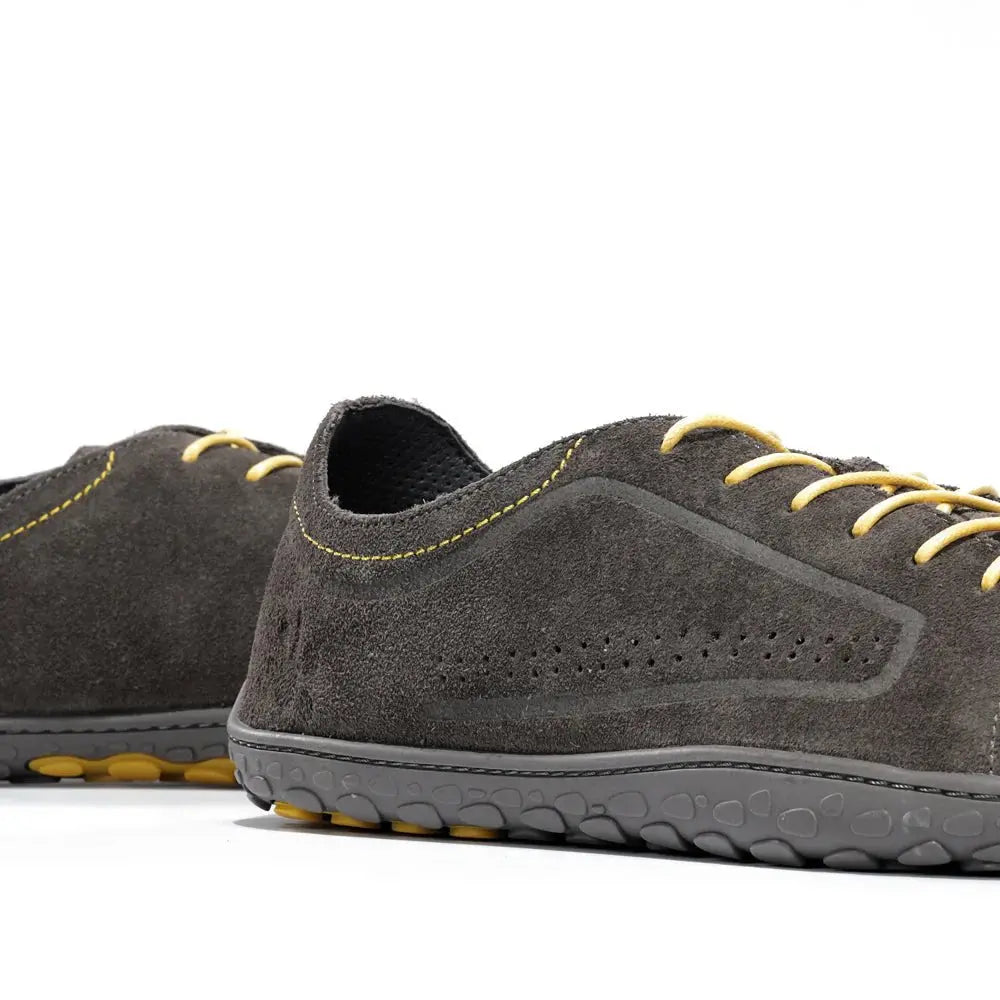 WAALS - Nomad Men Oil Suede Leather Grey/Yellow- Zapato barefoot artesano de piel de serraje