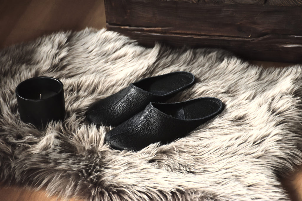 OmaKing Sulbi Black - Zapatillas de casa barefoot sin talón de cuero reciclado negras