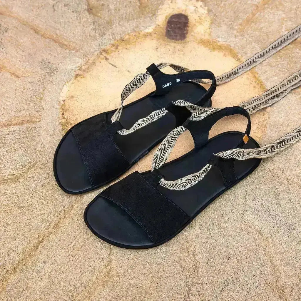 El Naturalista - Satya Black - Sandalias barefoot de cordones negras para mujer