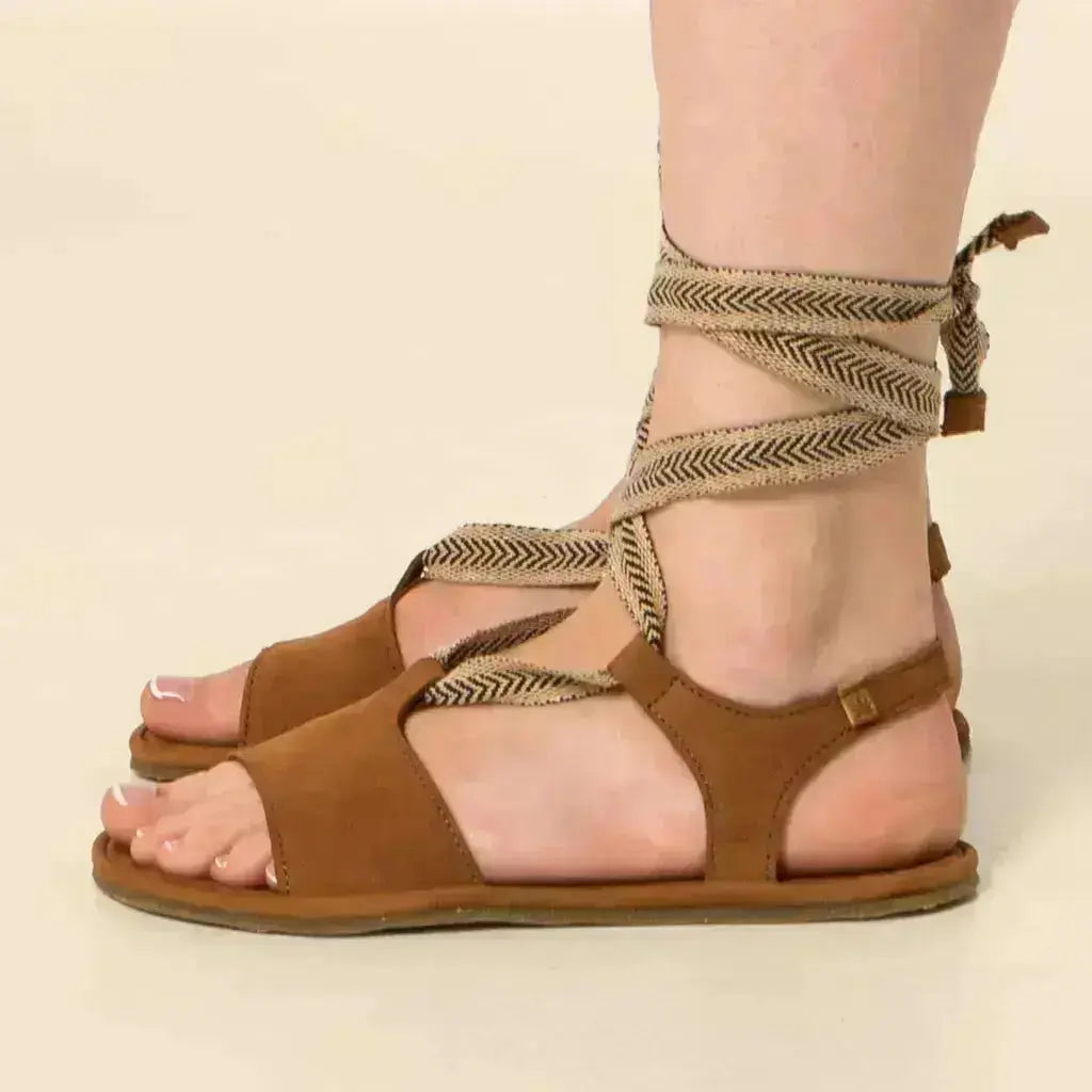El Naturalista - Satya Cuero - Sandalias barefoot de cordones marrones para mujer