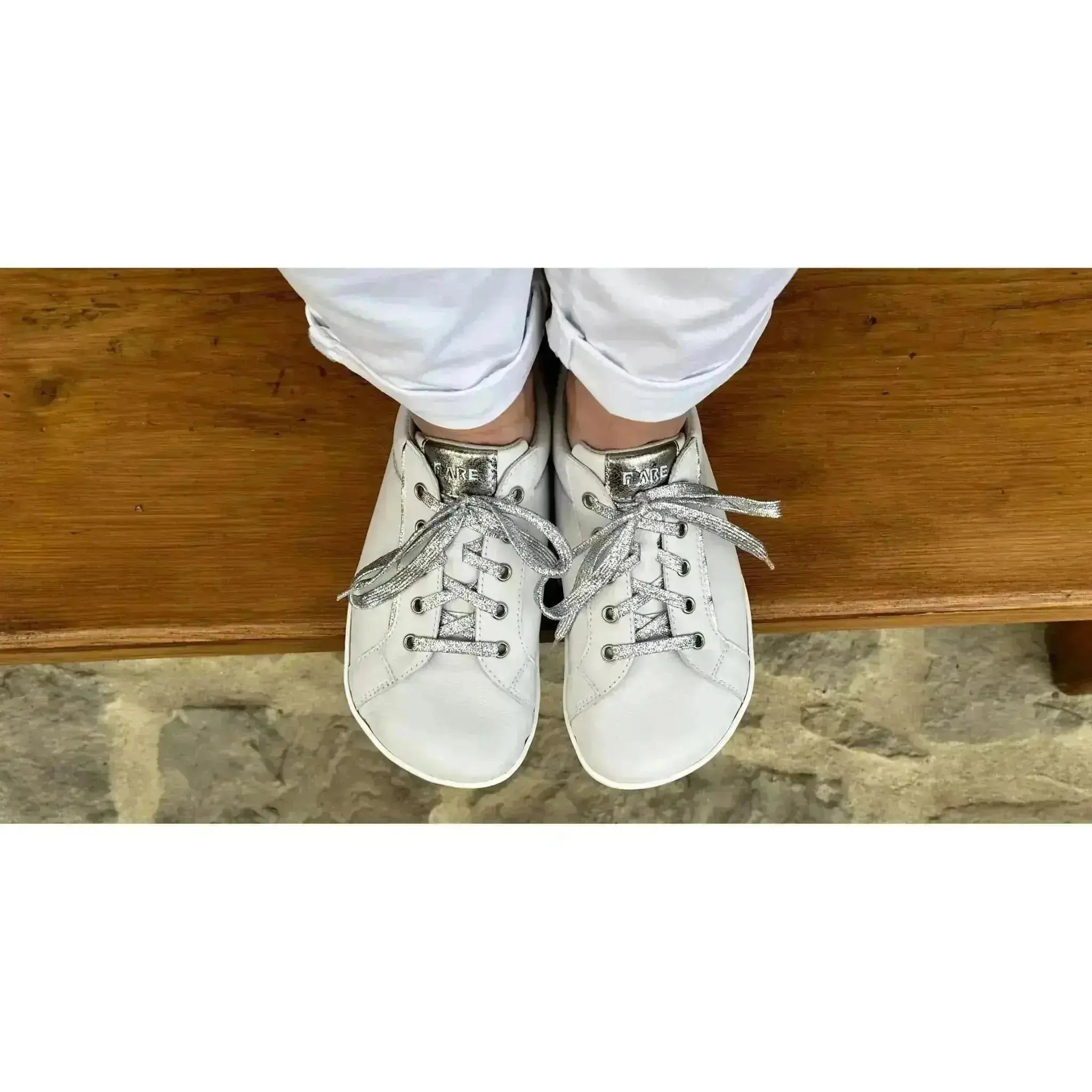 Fare Bare - Elegant Sella White - Zapatillas barefoot de piel para mujer blancas