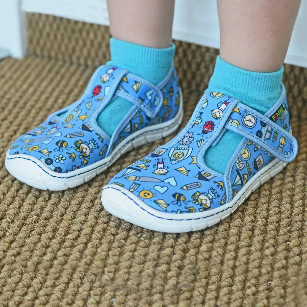 Fare Bare Slippers Light Blue - Zapatillas de casa barefoot infantiles azules con estampado de dibujitos  Cacles Barefoot