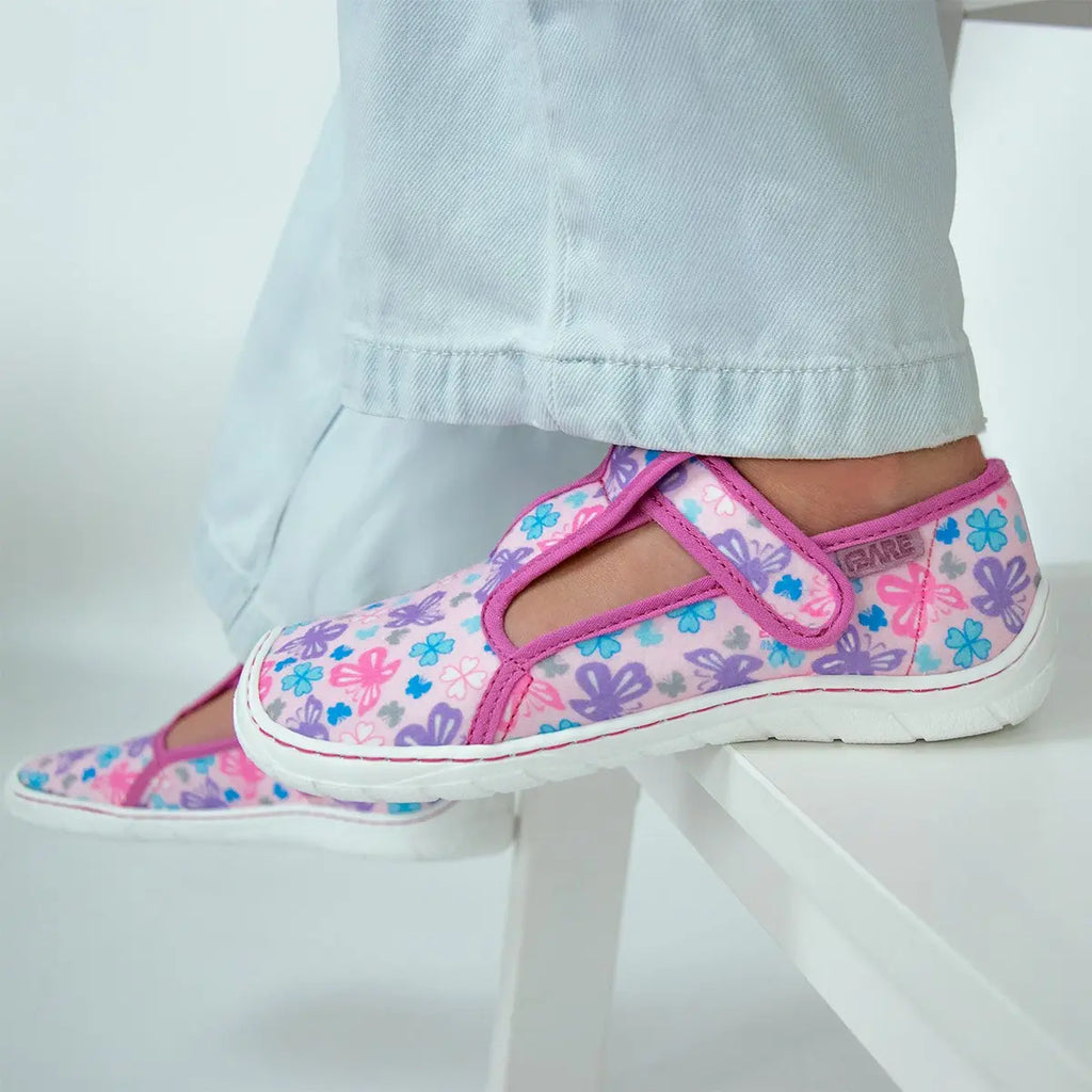 Fare Bare Slippers Pink Flowers - Zapatillas de casa barefoot infantiles rosas con estampado floral  Cacles Barefoot