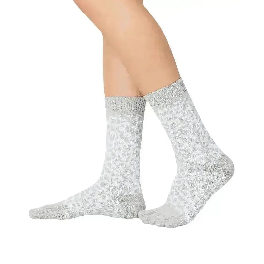 Knitido Trailer Garden Leopard - Calcetines de Dedos Barefoot leopardo Gris y Blanco para adultos