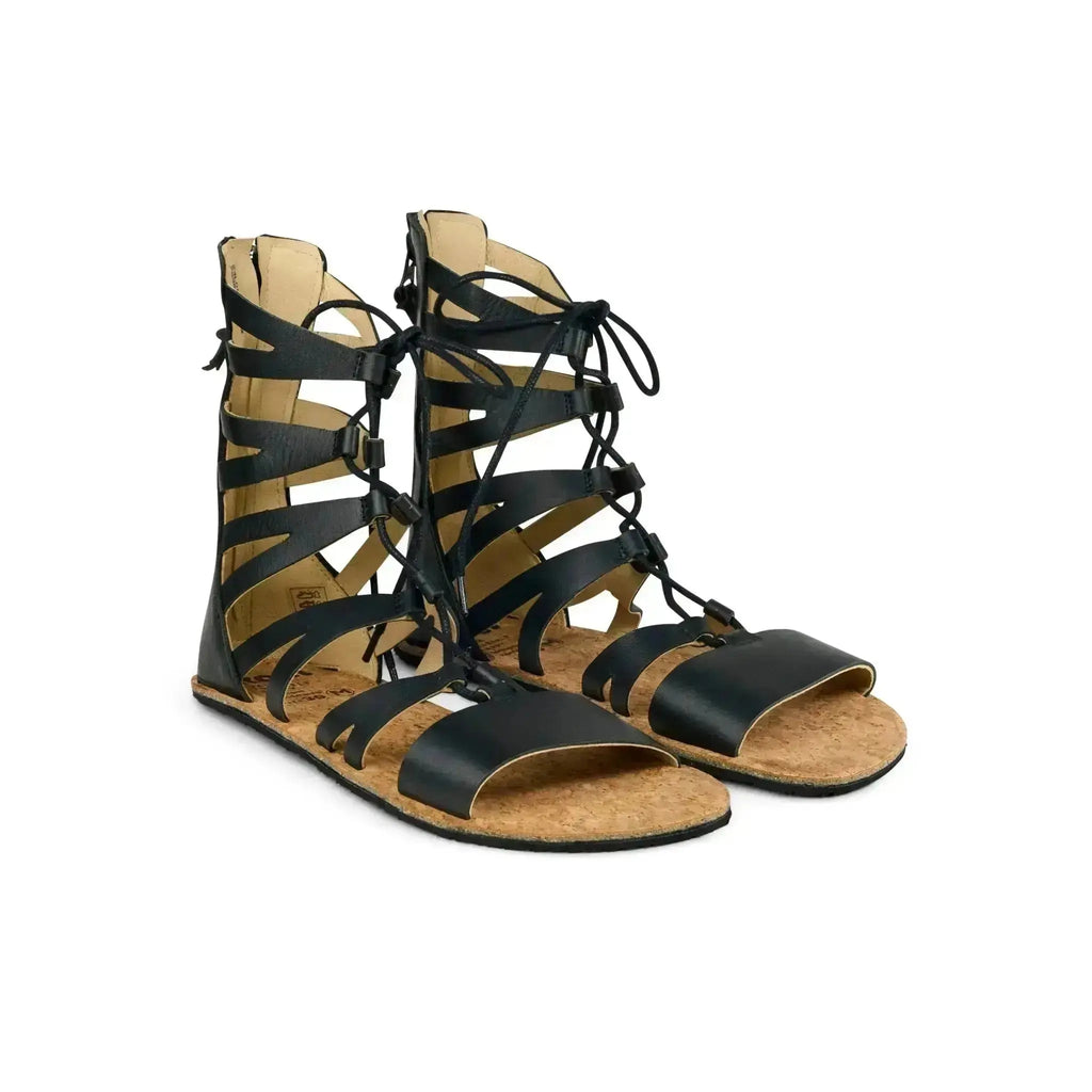 Koel Arina Napa Black - sandalias barefoot romanas de cordones negras para mujer