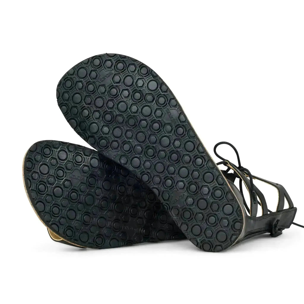 Koel Arina Napa Black - sandalias barefoot romanas de cordones negras para mujer