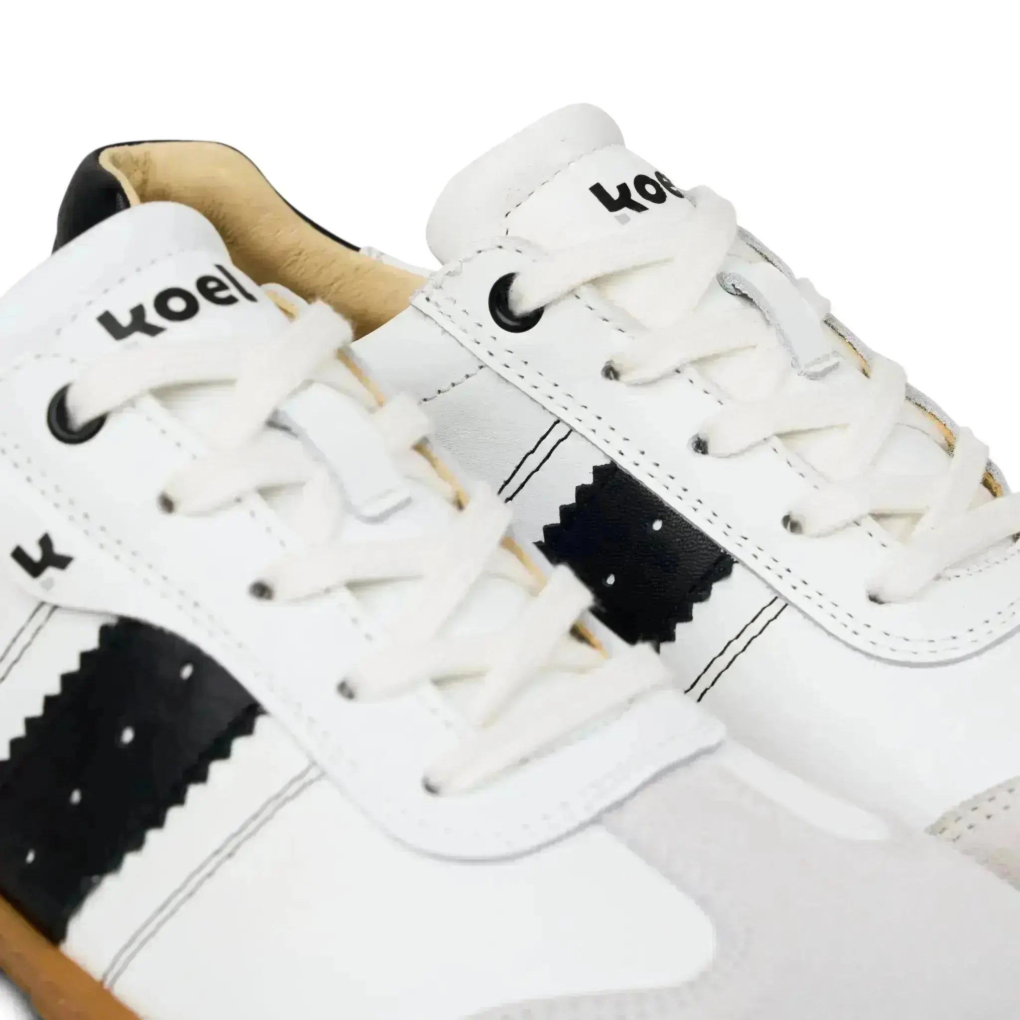 Koel - ILA Napa Suede 3.0 Off White/Black - Zapatillas Barefoot Retro de Piel para mujer blancas