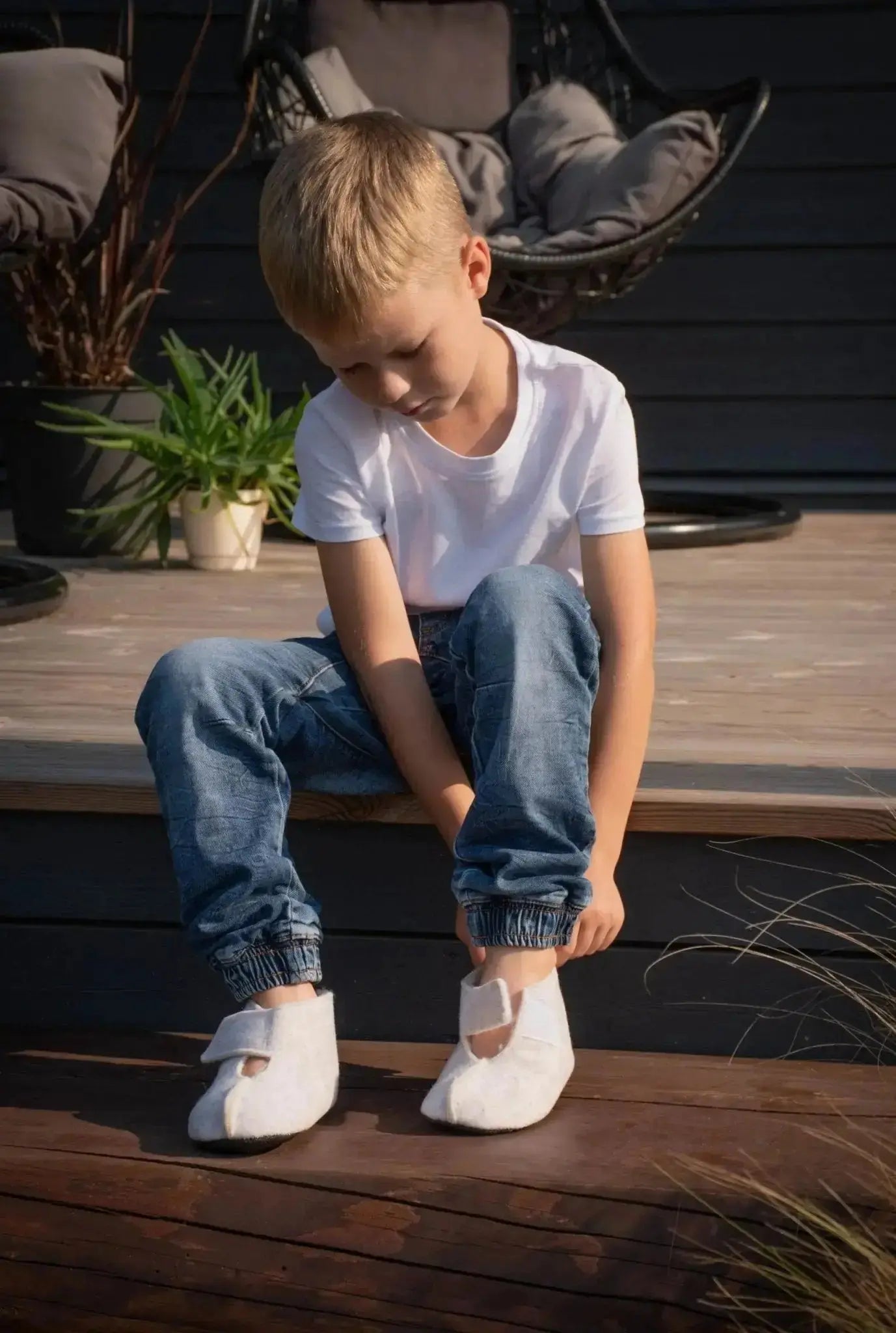Omaking - Kaku White - zapatillas de casa respetuosas infantiles calentitas de lana blancas