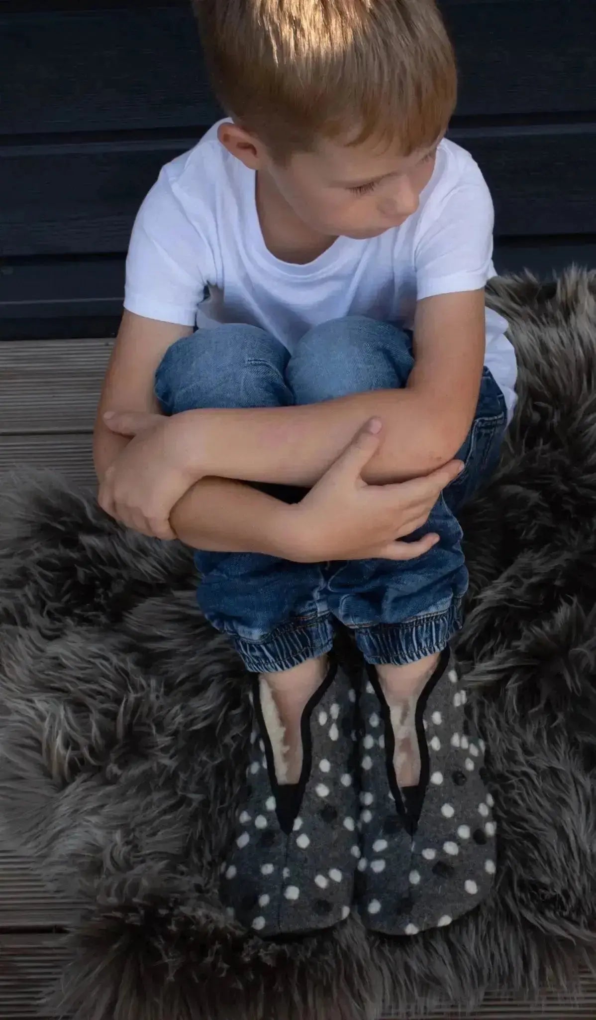 Omaking - Trolla Kids Grey Dots - chaussons barefoot en laine