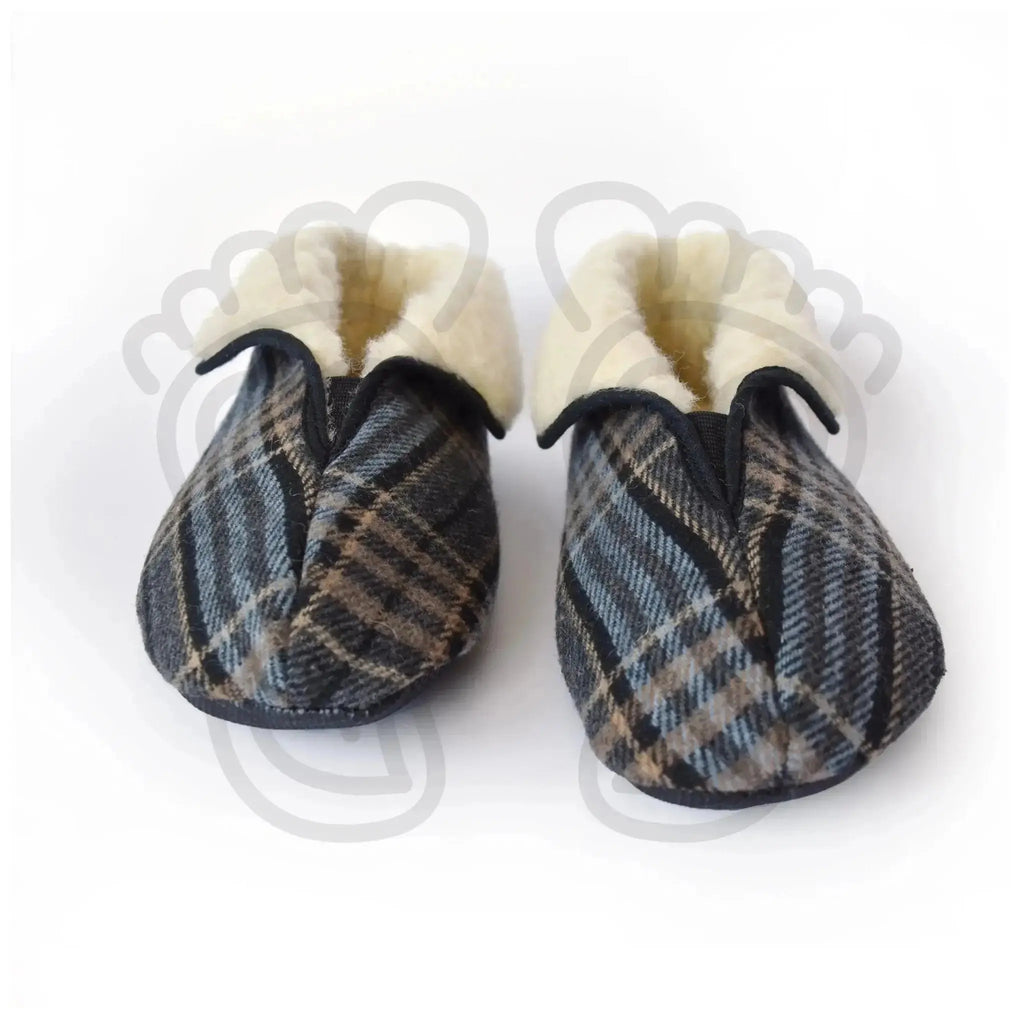 Omaking - Patron Trolla Scott - chaussons barefoot en laine
