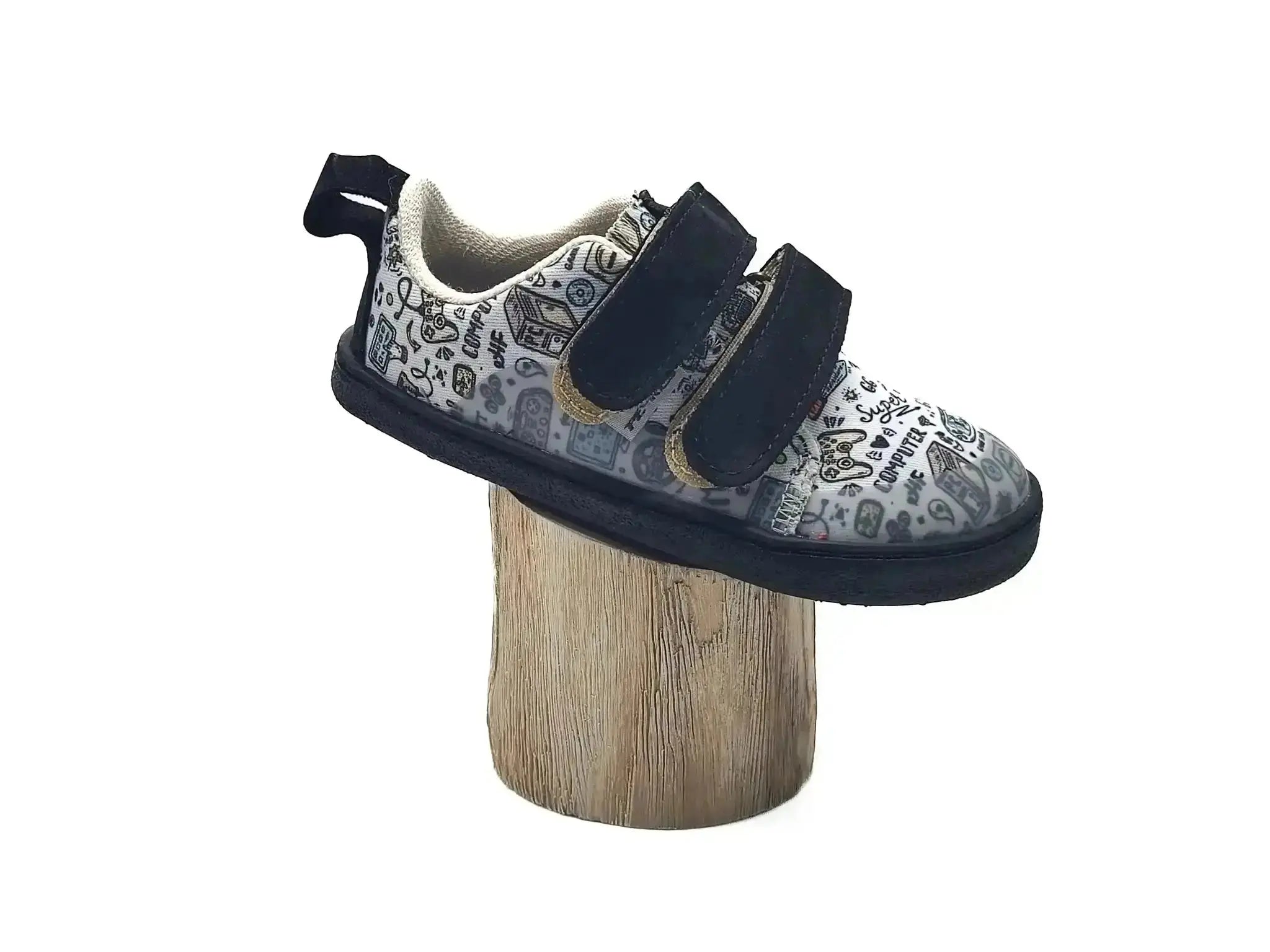 Pegres - BF57U gaming - lonetas barefoot infantiles negras con estampado de videojuegos