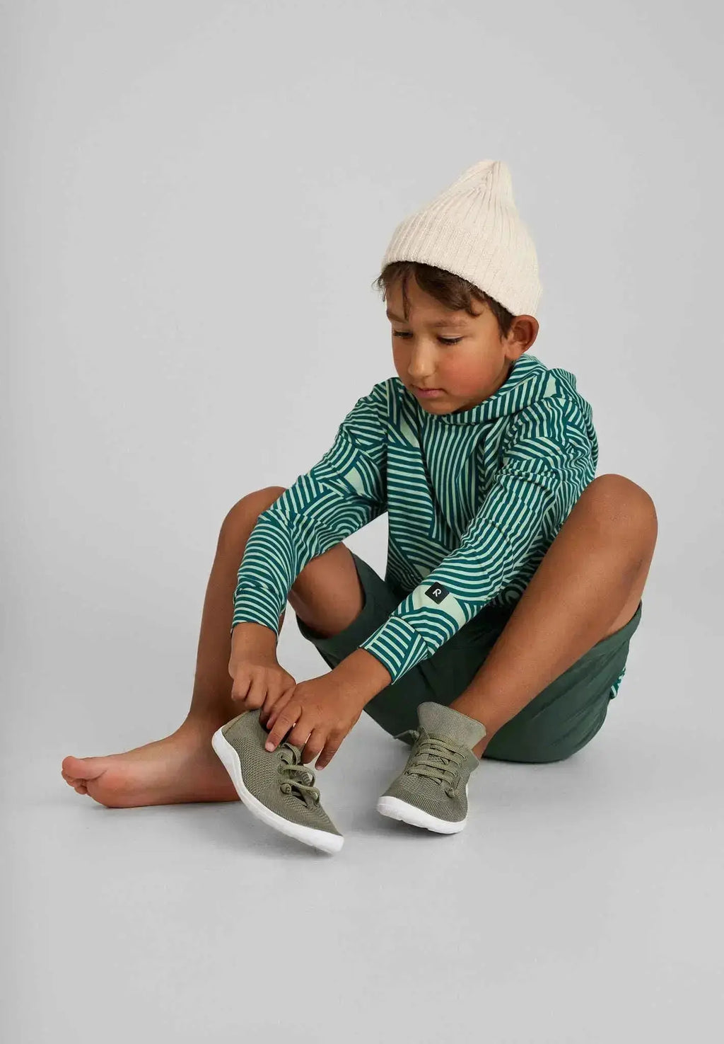 Reima - Astelu Greyish Green - Zapatillas barefoot ligeras infantiles verde