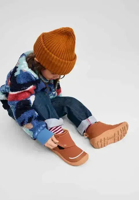 Reima - Hyppii Cinnamon Brown - Botines barefoot impermeables infantiles marrón