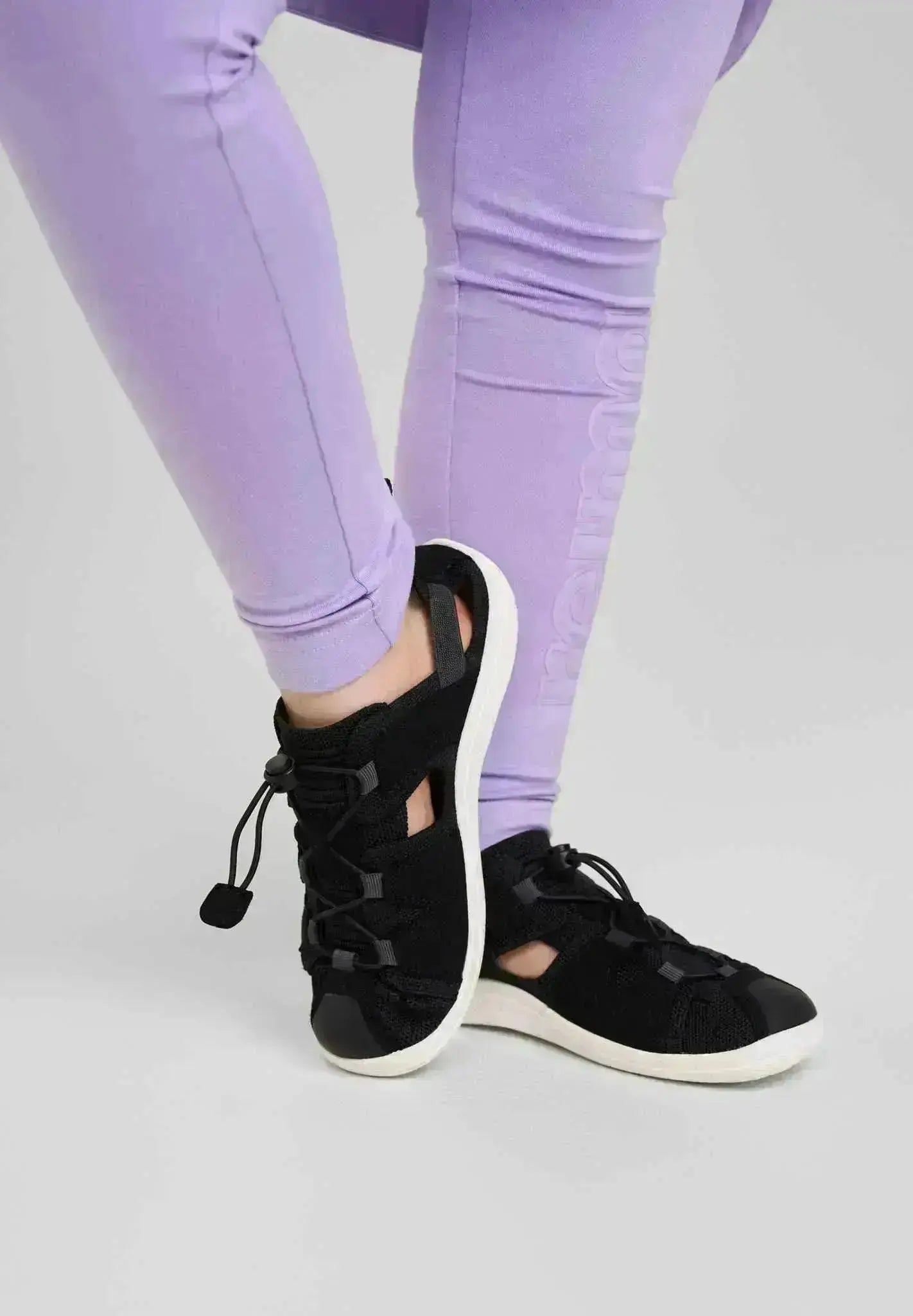 Reima - Valoa Black - Sandalia deportiva barefoot infantil negro