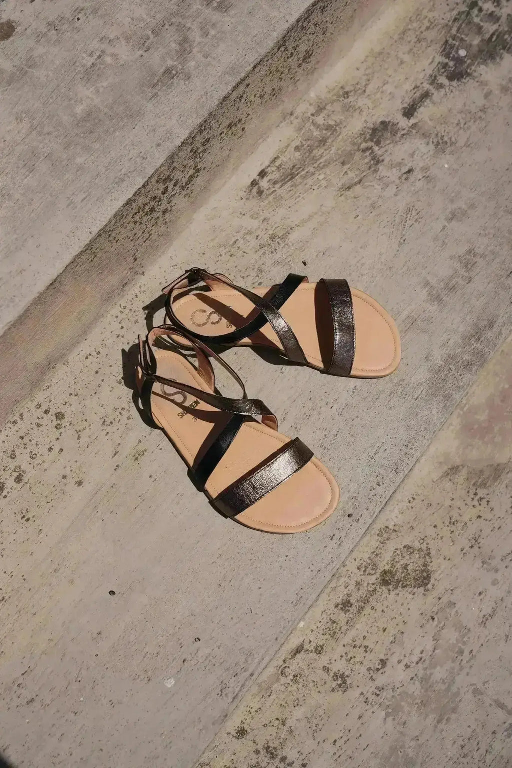 Shapen - Calla Black - Sandalias barefoot negras para mujer