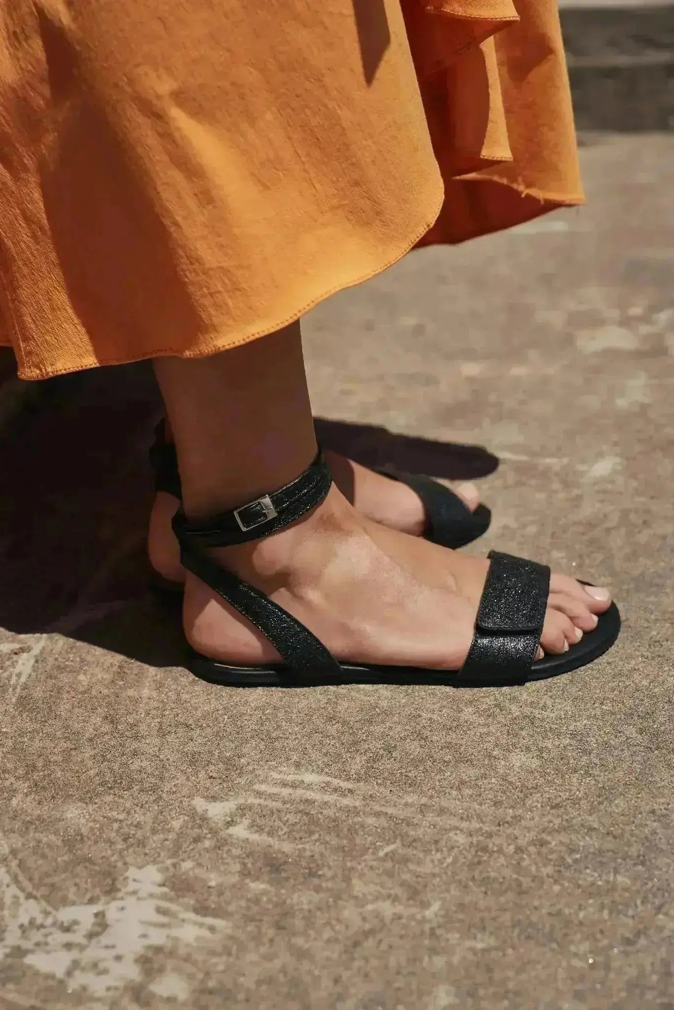 Shapen - Daisy 2.0 Black Crackle - Sandalias barefoot negras para mujer