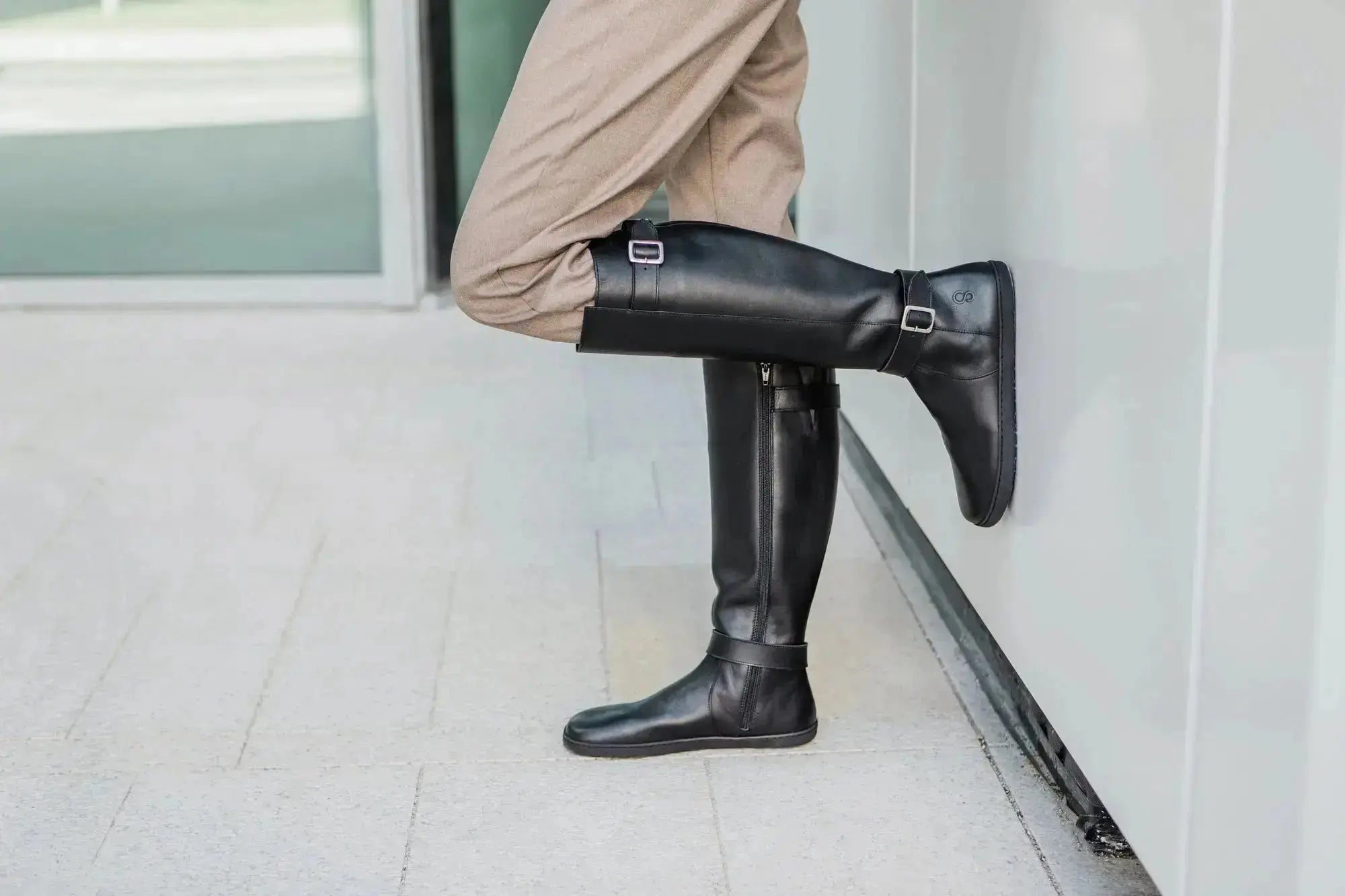 Shapen - Glam Knee Black Leather - Botas altas barefoot
