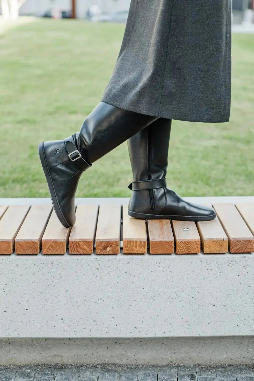 Shapen - Glam Knee Black Leather - Botas altas barefoot
