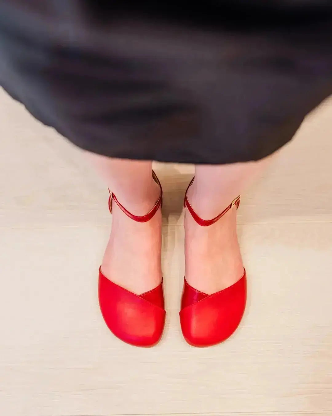 Shapen – Poppy Cherry - Bailarinas abiertas barefoot rojas para mujer