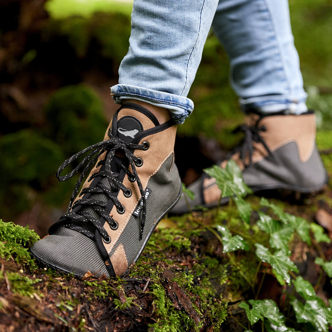 Leguano Jaspar Forester - Botines barefoot ligeros para senderismo marrones