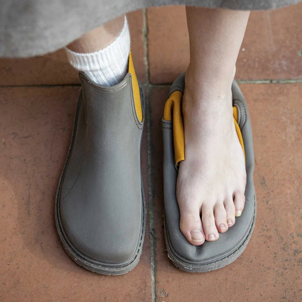 El Naturalista Chuva NA35 Rubber Topo-Skimo - Botines Chelsea barefoot para lluvia grises-Botas Chelsea-El Naturalista-Cacles Barefoot