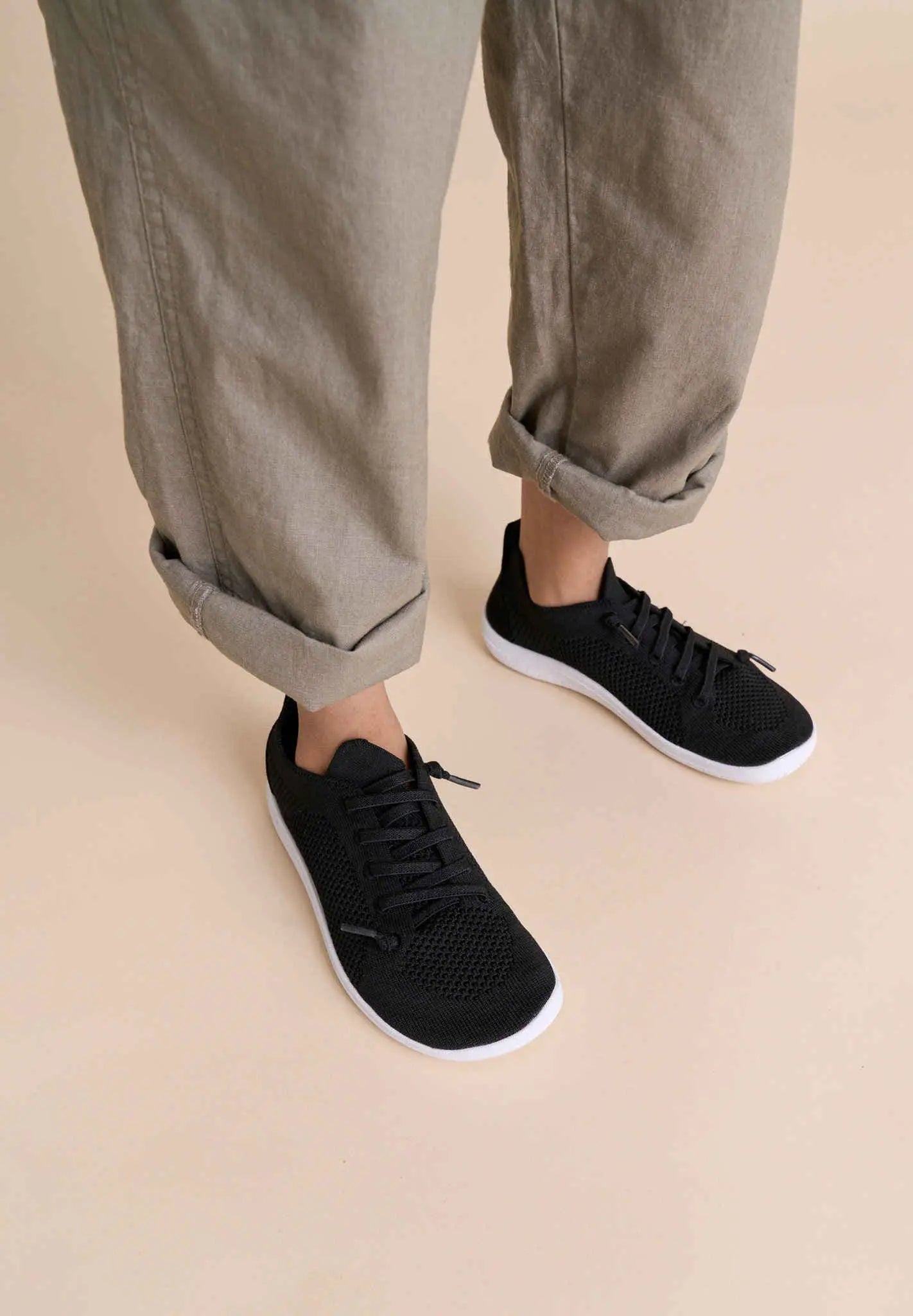 Reima - Astelu Black - Deportivas barefoot ligeras infantiles negro